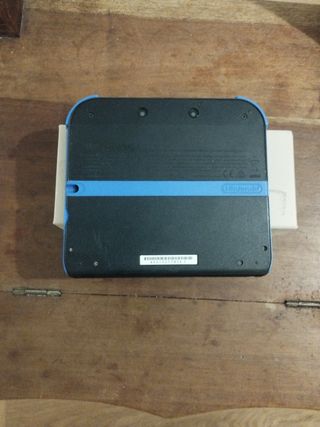 Nintendo 2DS Negra y Azul
