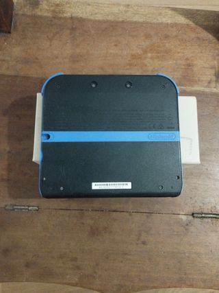 Nintendo 2DS Negra y Azul