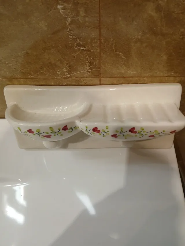 Jabonera cerámica retro flores rojas