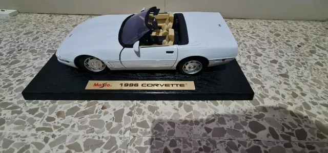 Maisto 1996 Corvette Convertible 1:18