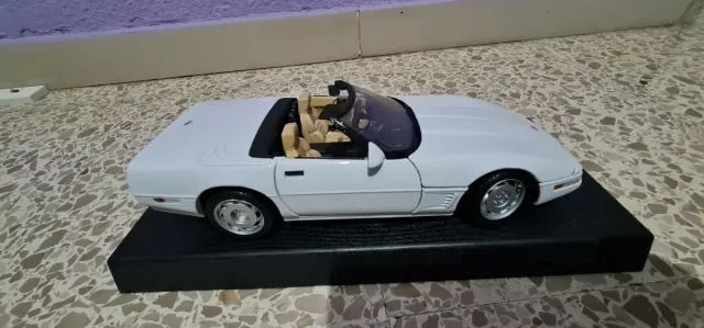 Maisto 1996 Corvette Convertible 1:18