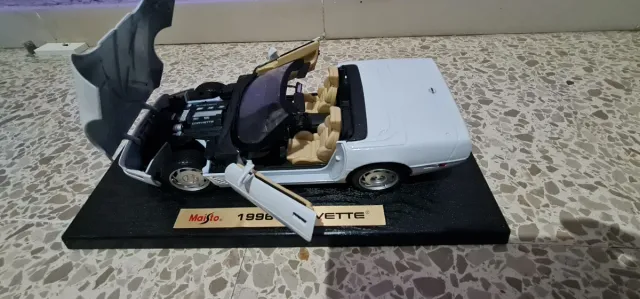 Maisto 1996 Corvette Convertible 1:18