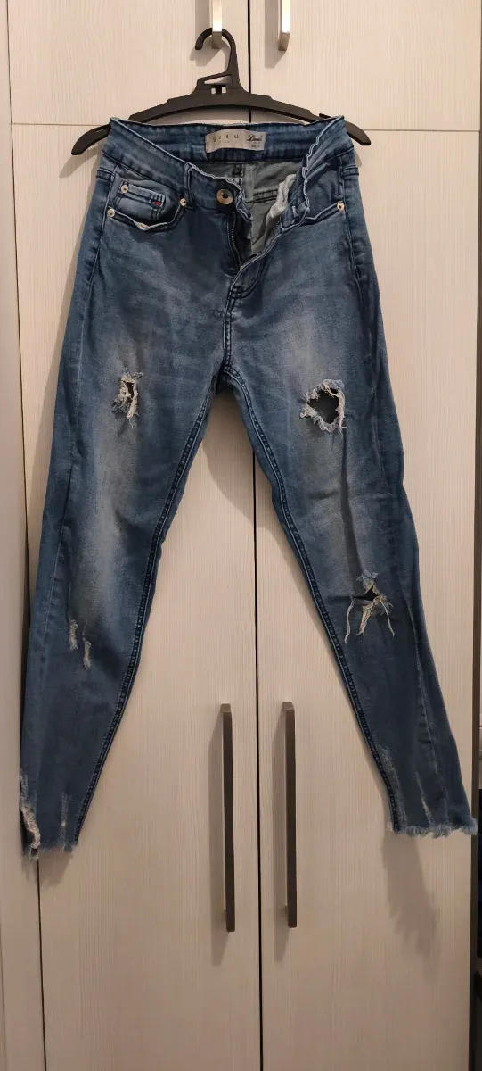 Vaqueros mujer desgastados