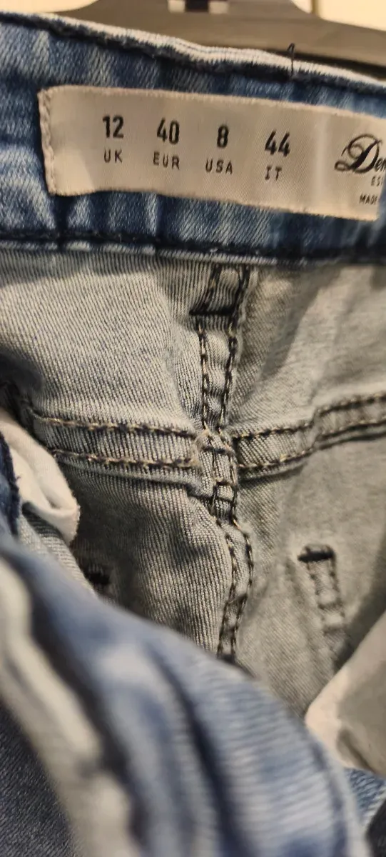 Vaqueros mujer desgastados