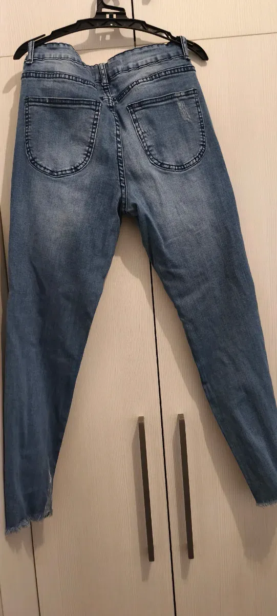 Vaqueros mujer desgastados