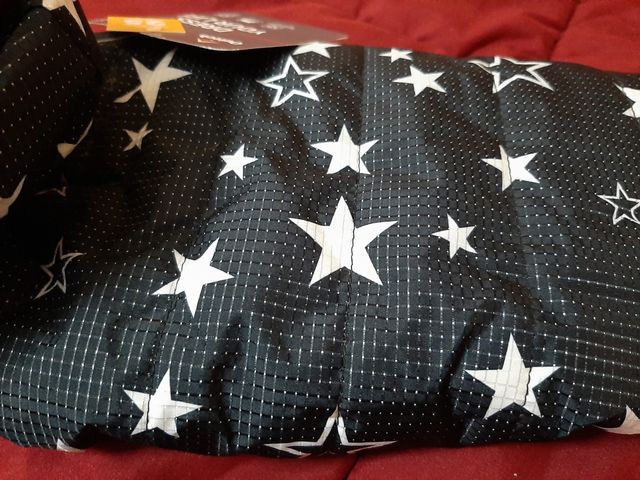 Chaquetón para perros con estampado de estrellas
