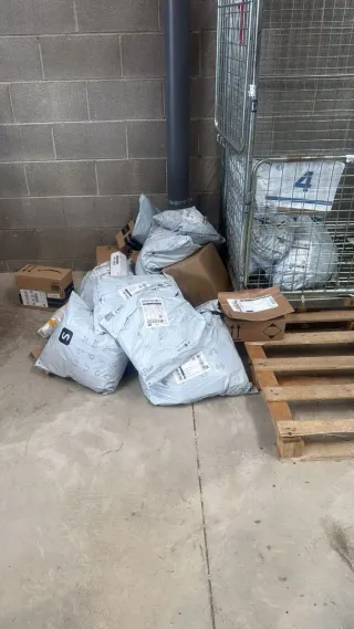 Se precisa repartidor