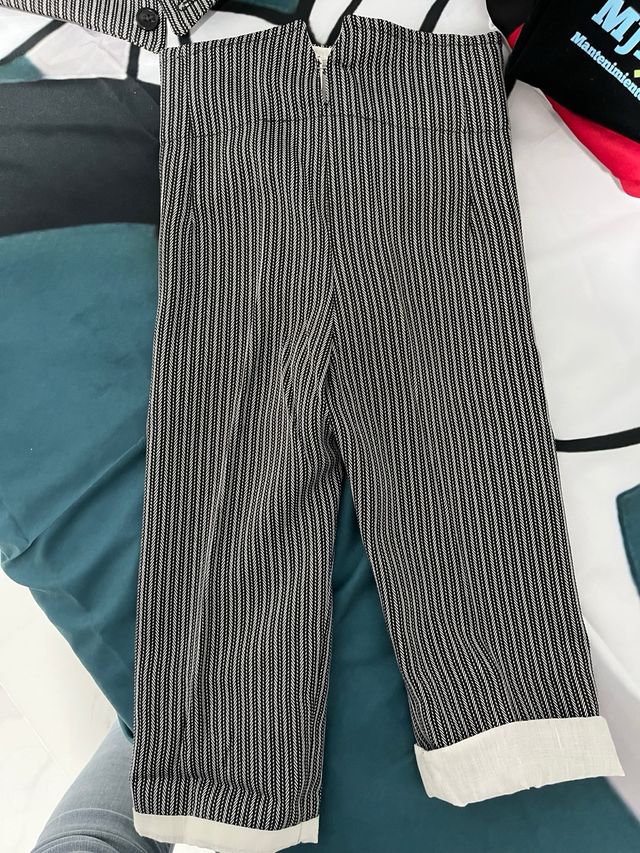 Traje flamenco niño gris y blanco