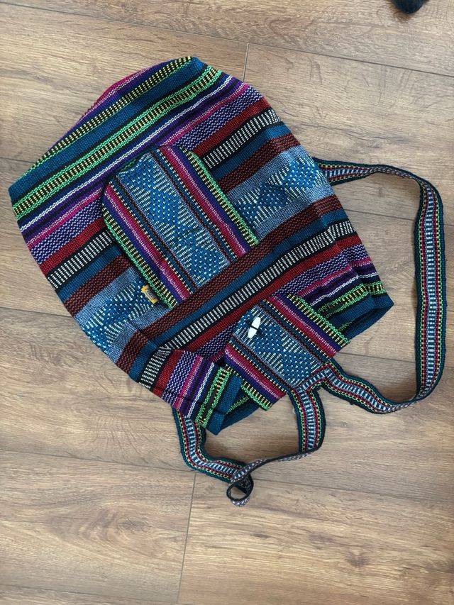 Mochila artesanal multicolor