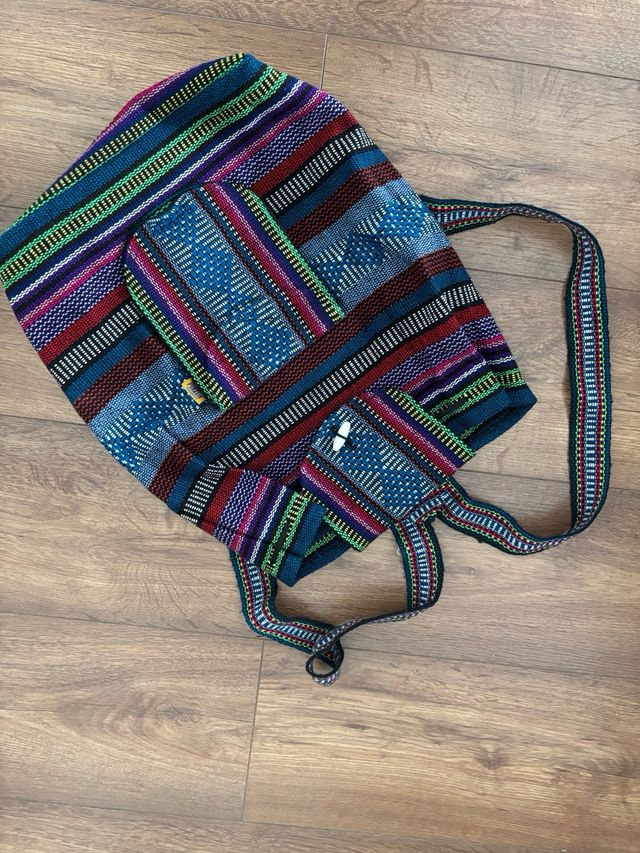 Mochila artesanal multicolor