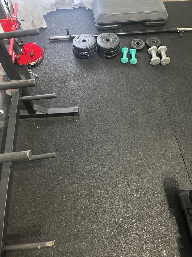 Suelo de caucho para gimnasio