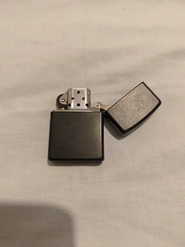 Accendino Zippo 8 Mazzi Eightball