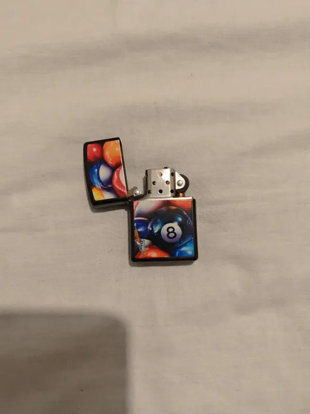 Accendino Zippo 8 Mazzi Eightball