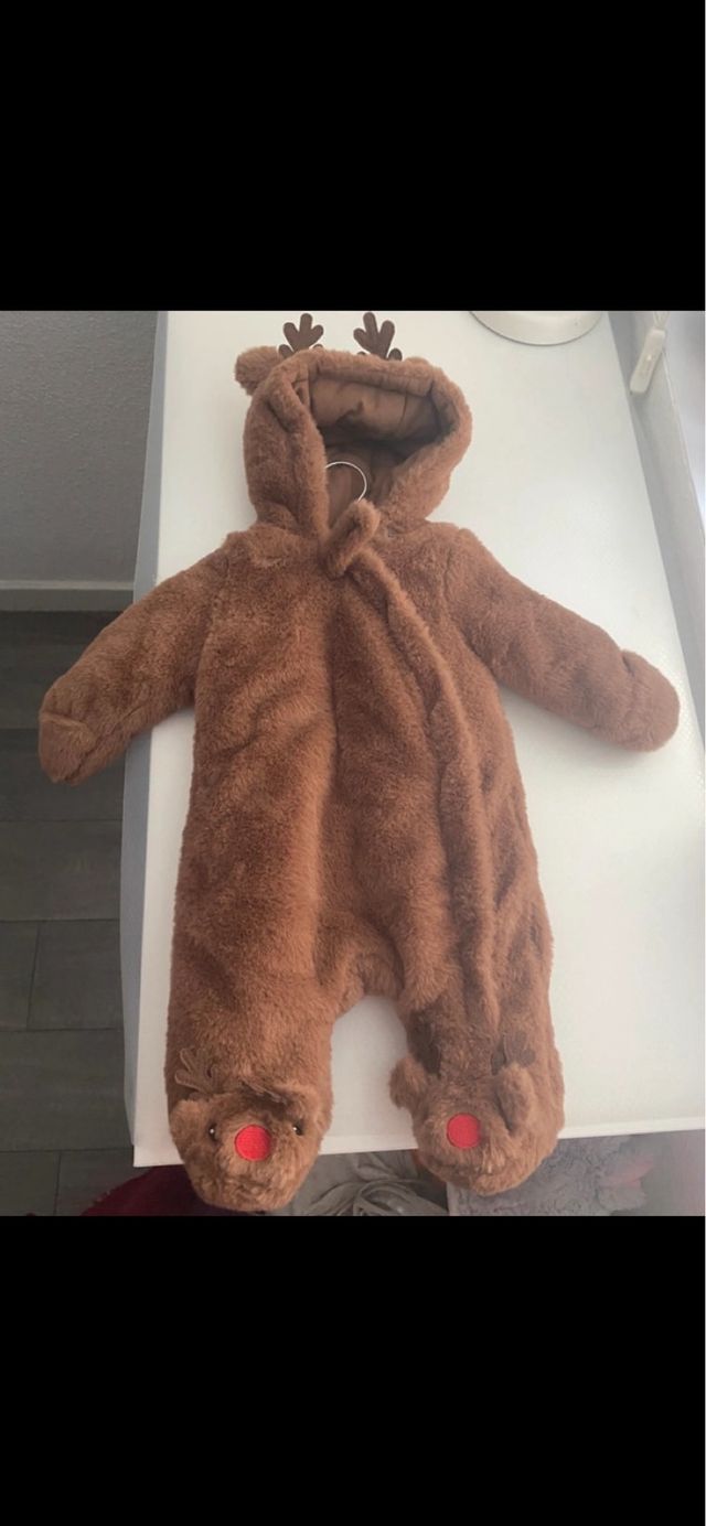 Buzo reno peluche con capucha