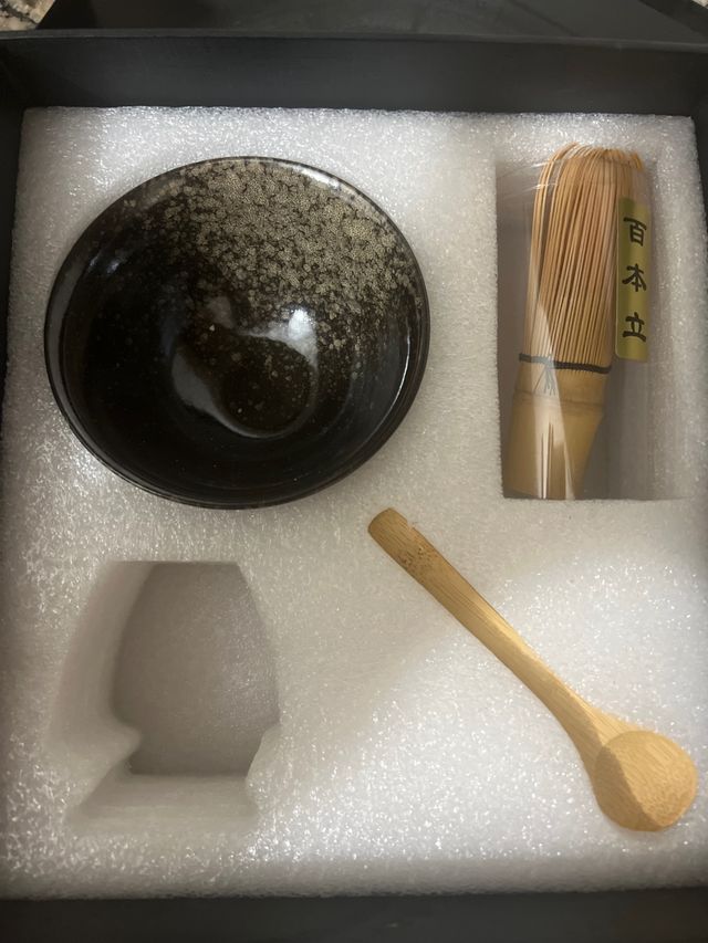 Set de Matcha Cerámica y Bambú.