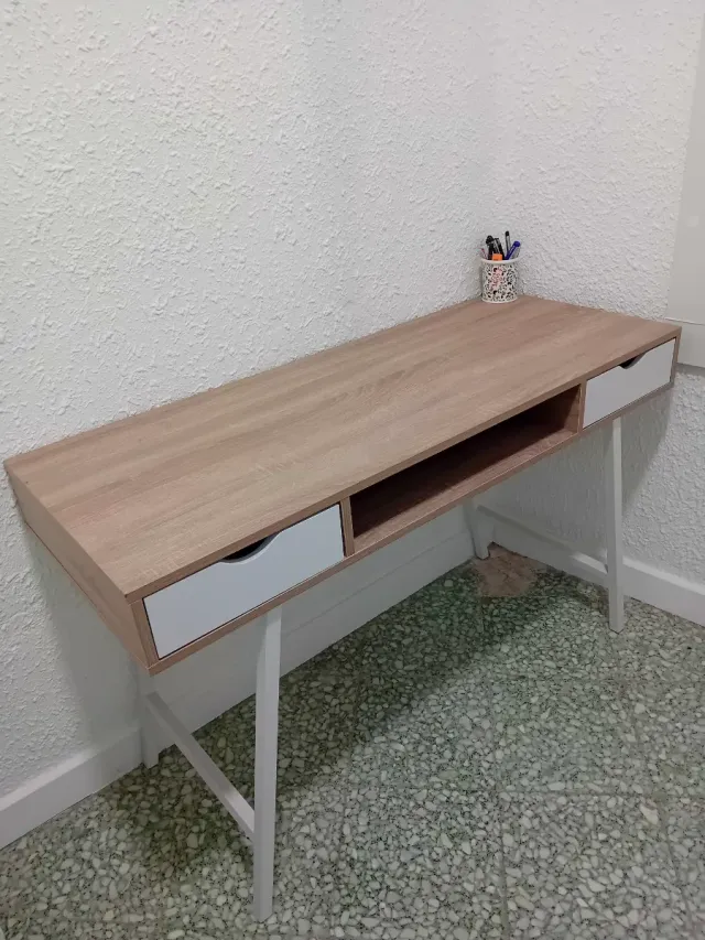Escritorio Ikea Madera y Metal Blanco