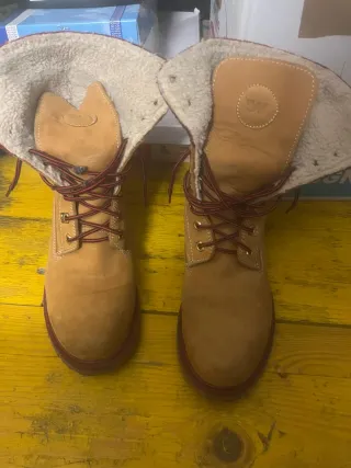 Stivali modelloTimberland foderati marrone