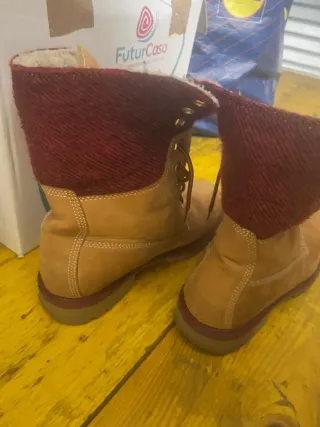 Stivali modelloTimberland foderati marrone