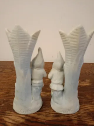 Búcaros antiguos biscuit con elfos (2 unidades)