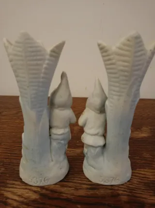 Búcaros antiguos biscuit con elfos (2 unidades)