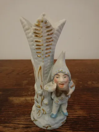 Búcaros antiguos biscuit con elfos (2 unidades)