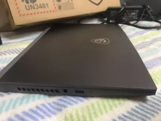 Portátil MSI Thin15 B12UC Negro