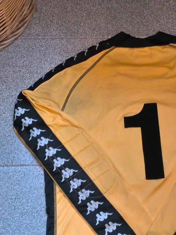 Camiseta de portero vintage Kappa Toshiba