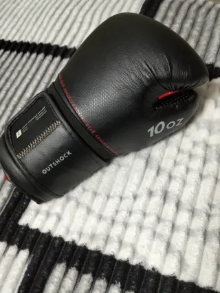 Guantes de Boxeo Outshock 10 oz Negros