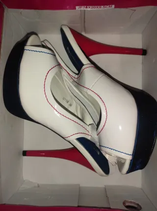 Zapatos de salón tacón rojos y blancos talla 36