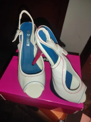Zapatos de salón tacón rojos y blancos talla 36