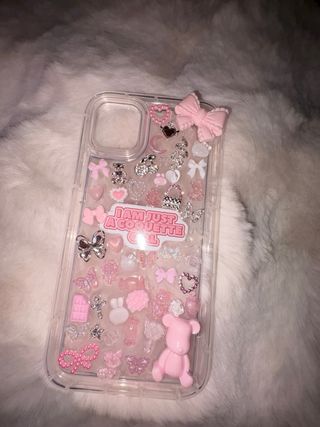 Cover personalizzate con charms iphone 11