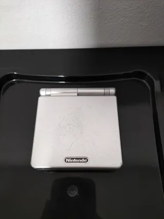 Nintendo Game Boy Advance SP Plata
