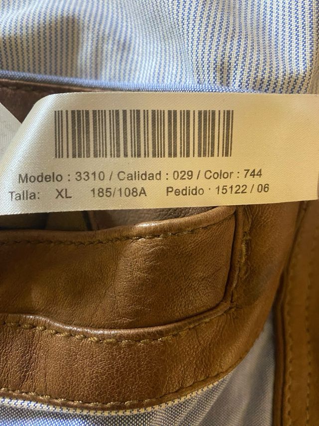 Chaqueta de piel Massimo Dutti marrón