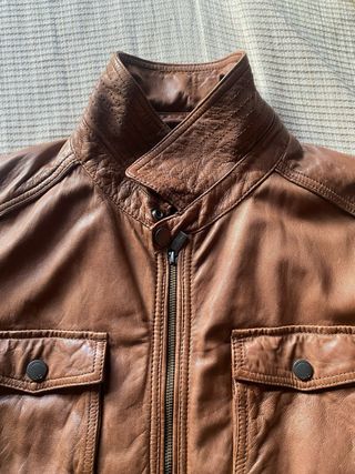 Chaqueta de piel Massimo Dutti marrón