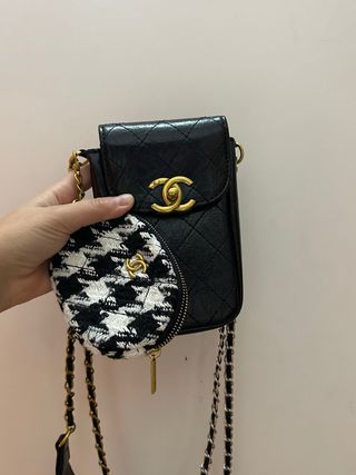 Pochette Chanel nera con portamonete