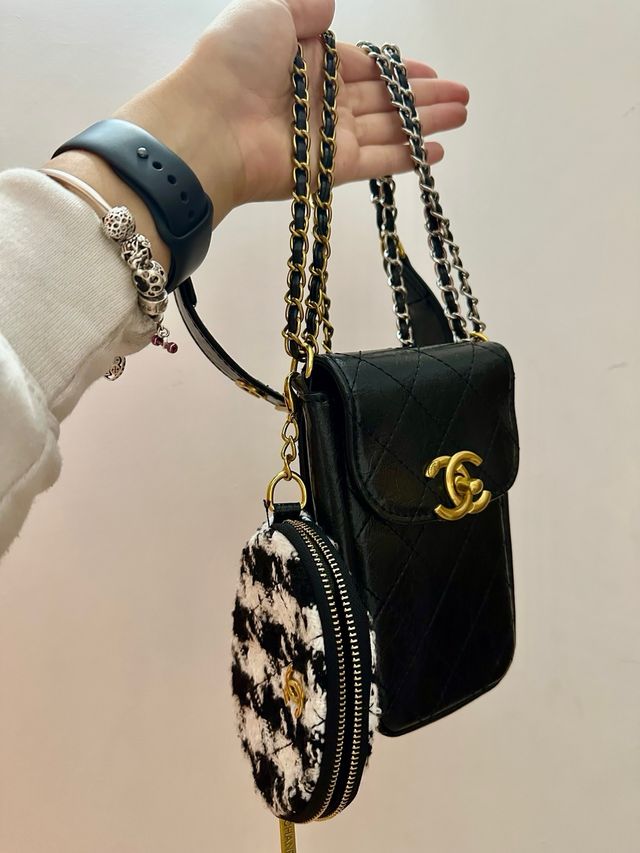 Pochette Chanel nera con portamonete