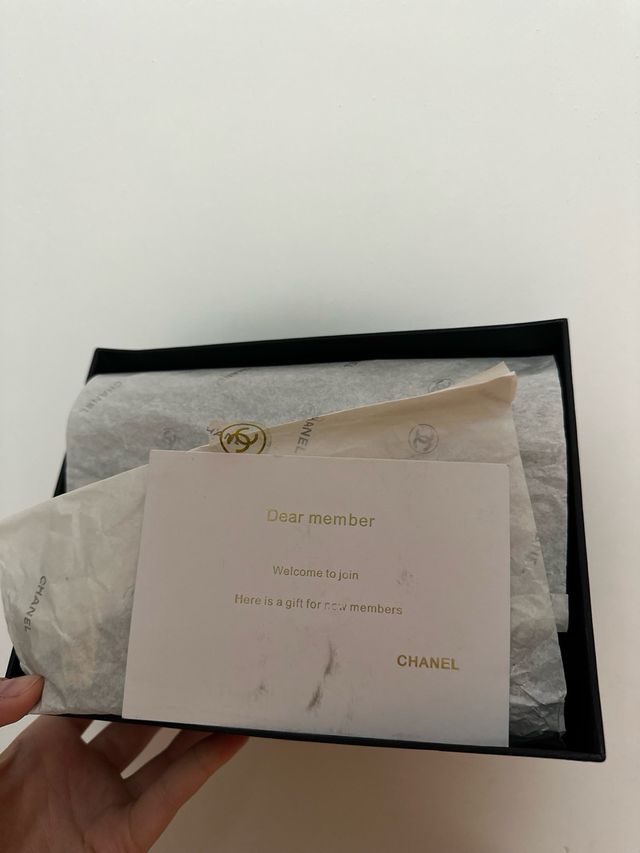 Pochette Chanel nera con portamonete