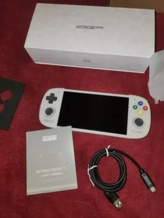 Retroid Pocket 5 Gris con Caja y Cristal