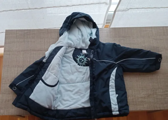 Abrigo impermeable T:2-3 años