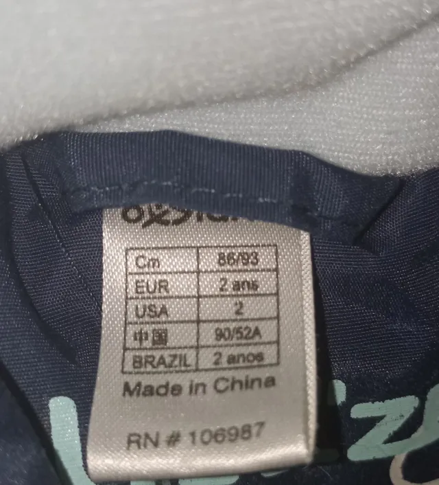 Abrigo impermeable T:2-3 años