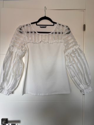 Blusa SHEIN blanca manga larga volantes S