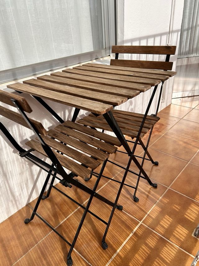 Mesa y 2 Sillas Terraza IKEA Madera