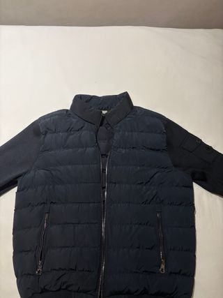 Cazadora Moncler Negra