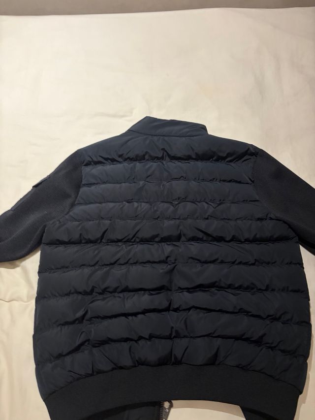Cazadora Moncler Negra