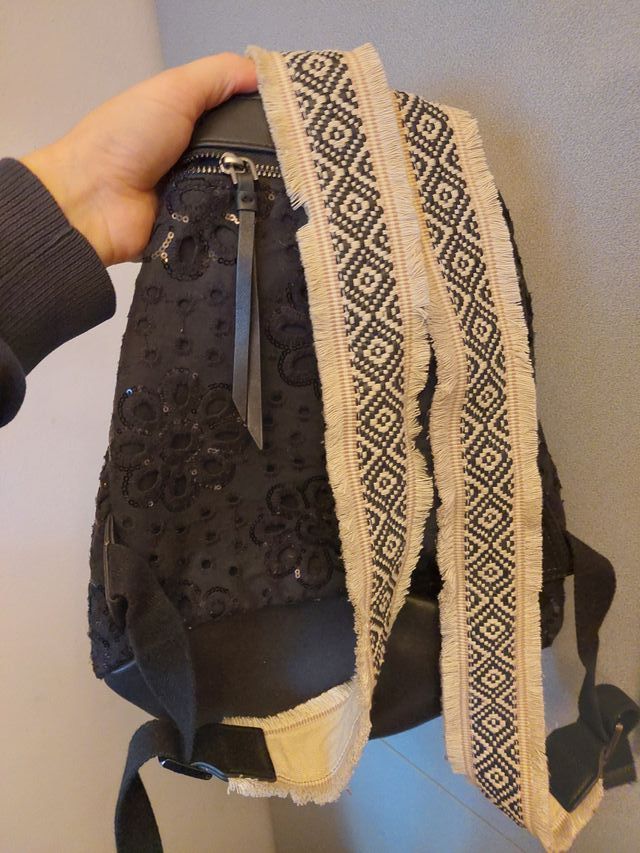 Zaino Desigual nero con paillettes