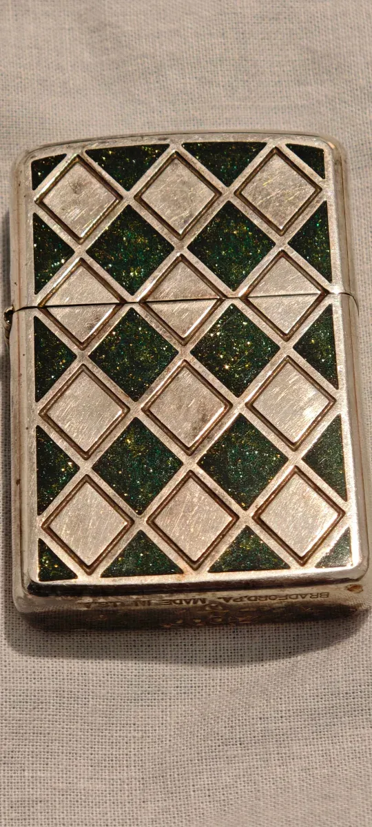 Accendino Zippo Armor Vintage Diamanti Verdi