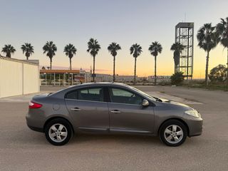Renault Fluence 2012