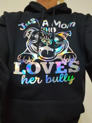 Sudadera Just a Mom Who Loves Her Bully