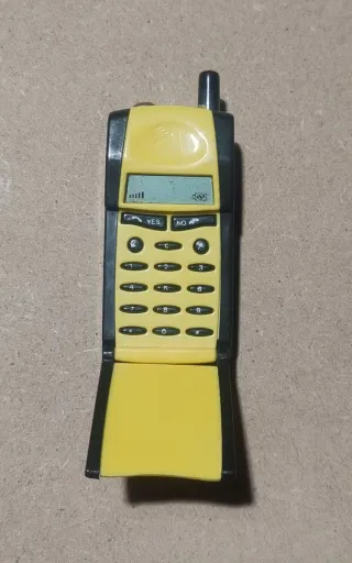 Mechero Móvil Vintage Amarillo