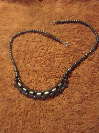 Collar de mineral Hematita natural color Negro